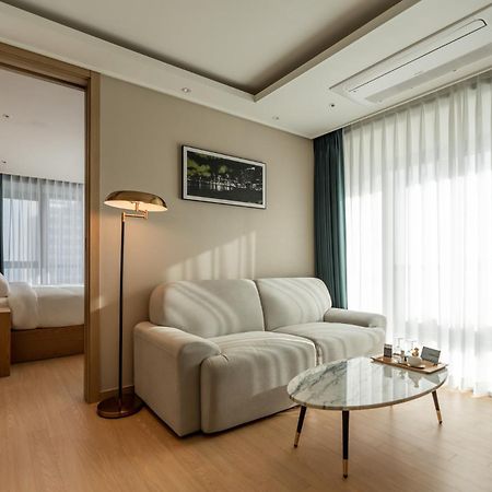 D Ov Haeundae Hotel Busan Extérieur photo