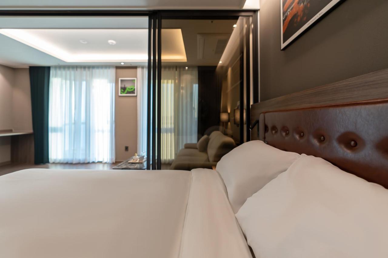 D Ov Haeundae Hotel Busan Extérieur photo